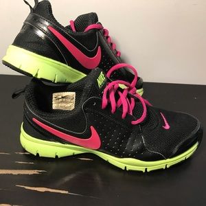 Nike Women’s Training In Season TR